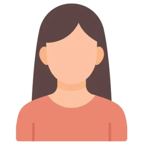 Image représentant une femme dans un environnement agricole, symbolisant la durabilité et l'agriculture responsable de La Pepiterre.